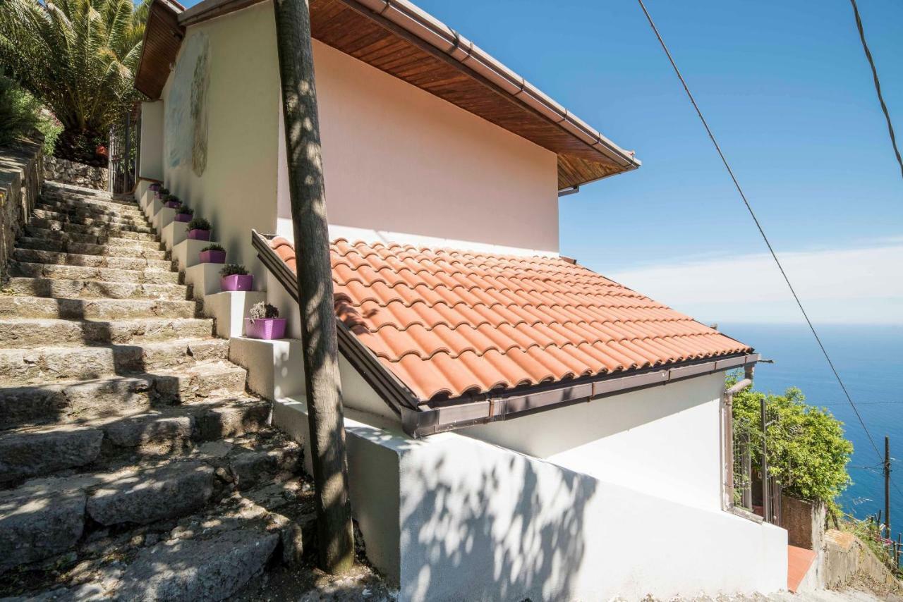 Residence Gioia Furore Bagian luar foto